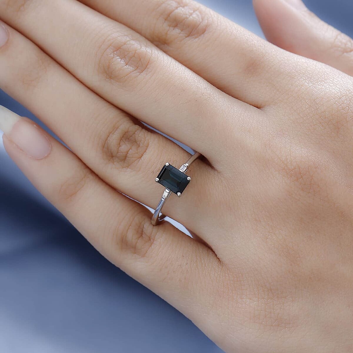 Luxoro 10K White Gold Premium Monte Belo Indicolite and G-H I3 Diamond Ring (Size 7.0) 1.00 ctw image number 2