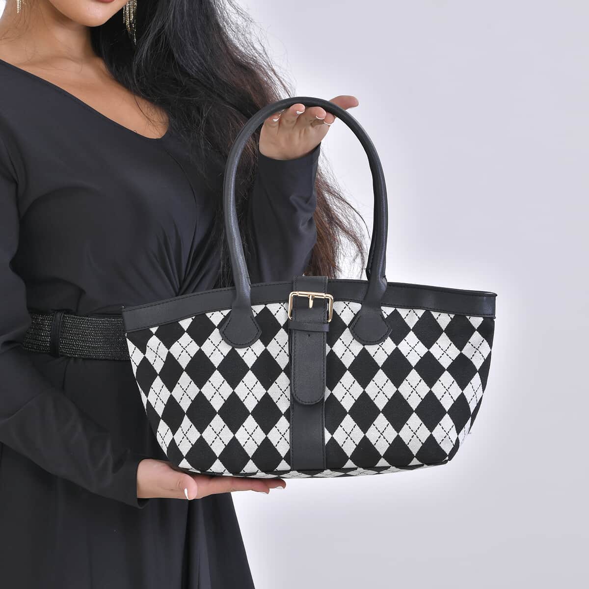 Black and White Checkered Pattern Faux Leather Tote Bag image number 2