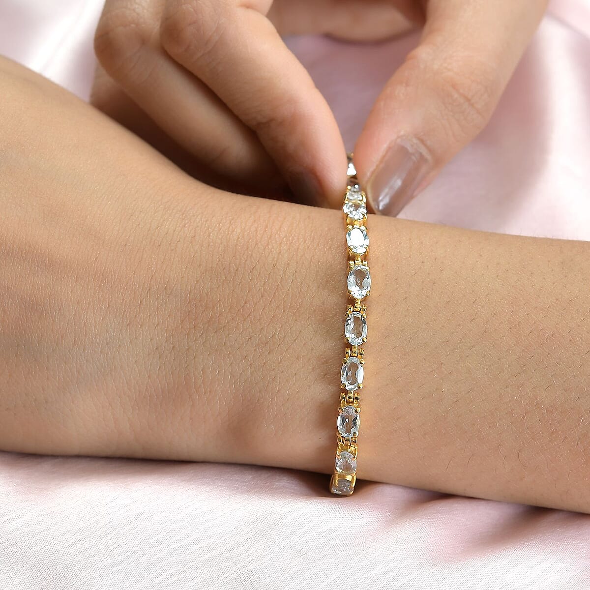 Sky Blue Topaz Bracelet in ION Plated Yellow Gold Stainless Steel (8.00 In) 13.35 ctw image number 2