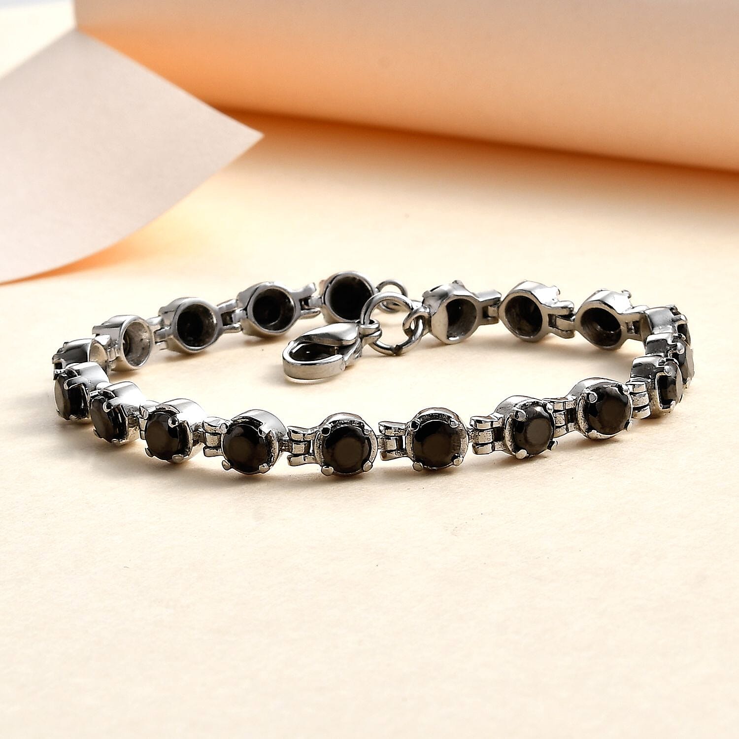 Elite Shungite Bracelet in Stainless Steel (8.00 In) 3.25 ctw
