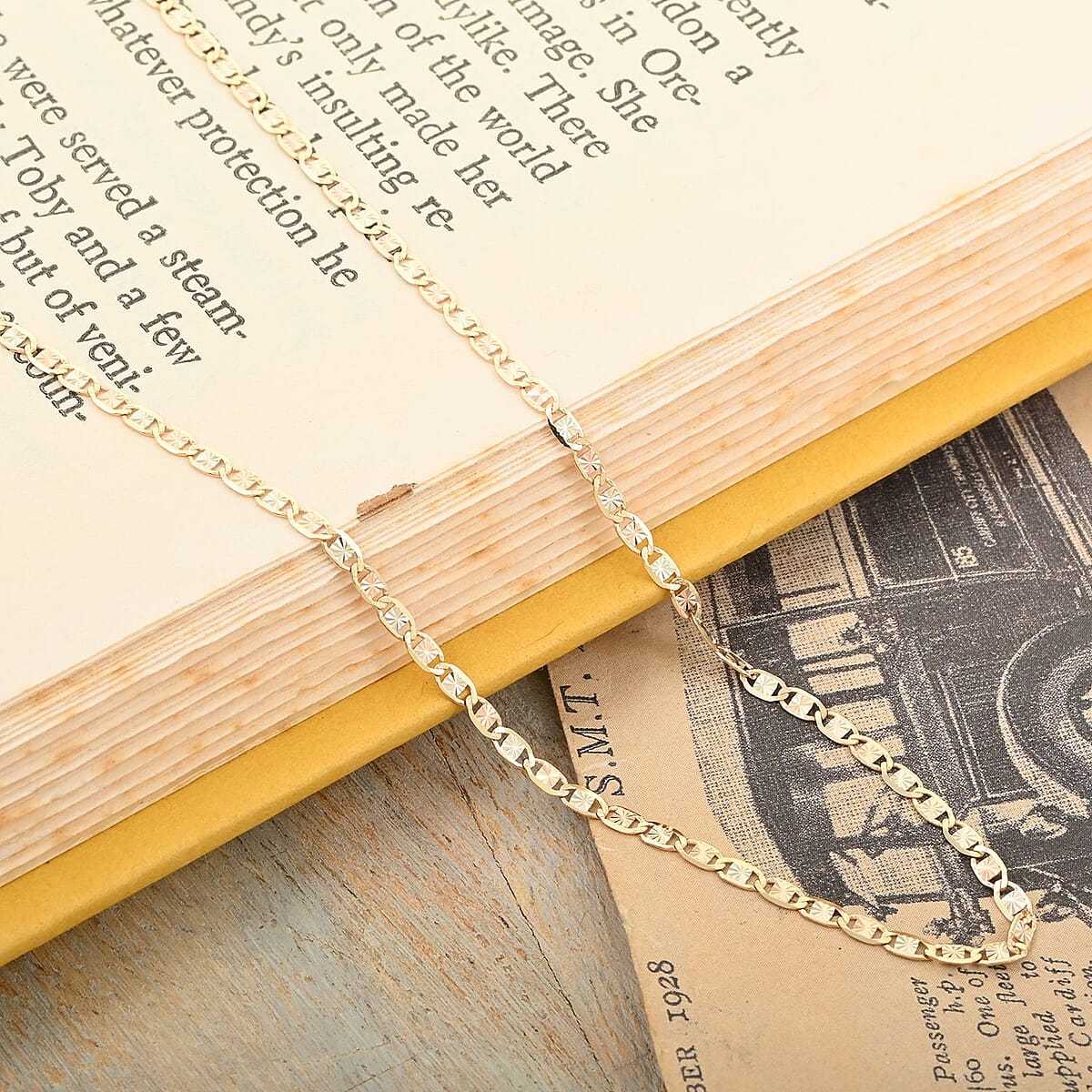 10K Yellow, White and Rose Gold 1.85mm Valentino Star Chain Necklace 16 Inches 1.75 Grams image number 1