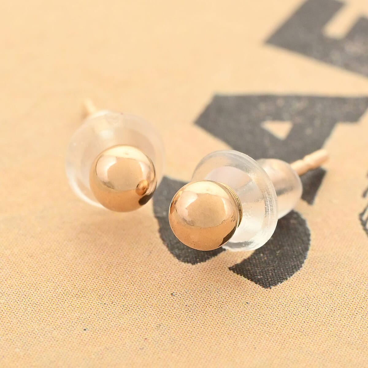 10K Yellow Gold 3mm Stud Earrings 0.06 Grams image number 1