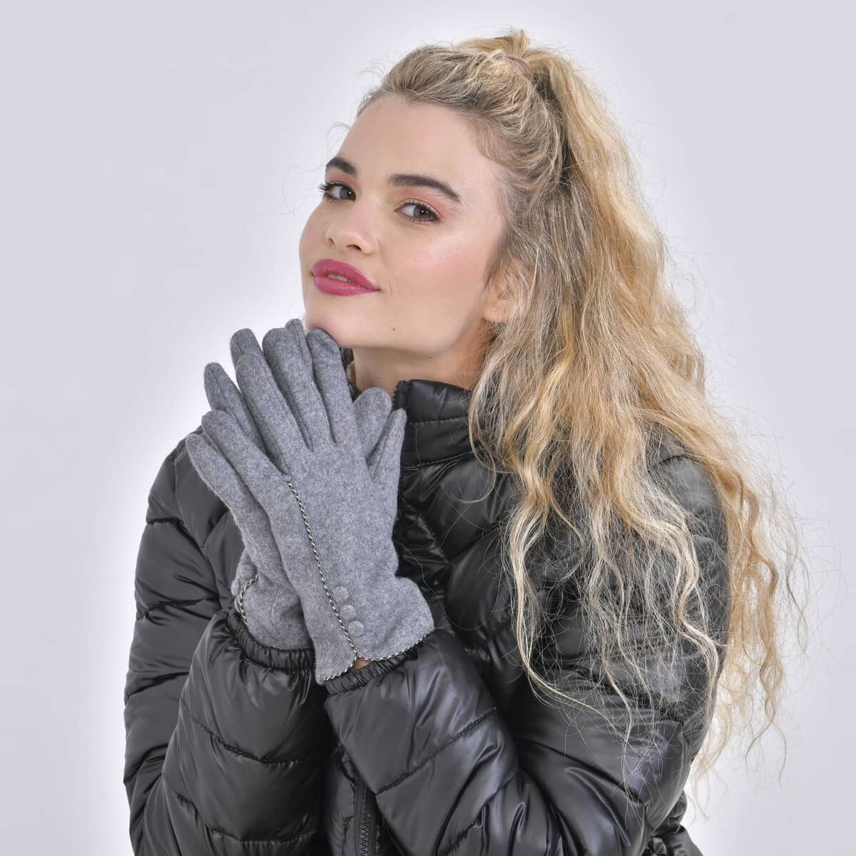 Gray 70% Cashmere Wool and 30% Polyster Gloves with Touch Screen Function (9"x3.93") image number 1