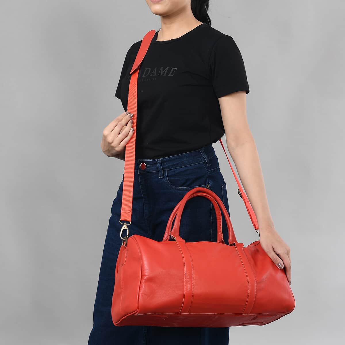 Red 100% Genuine Leather Luggage Duffle Bag with 57.5 Inch Adjustable and Detachable Shoulder Strap, Drop Handles, Zipper Closure image number 1