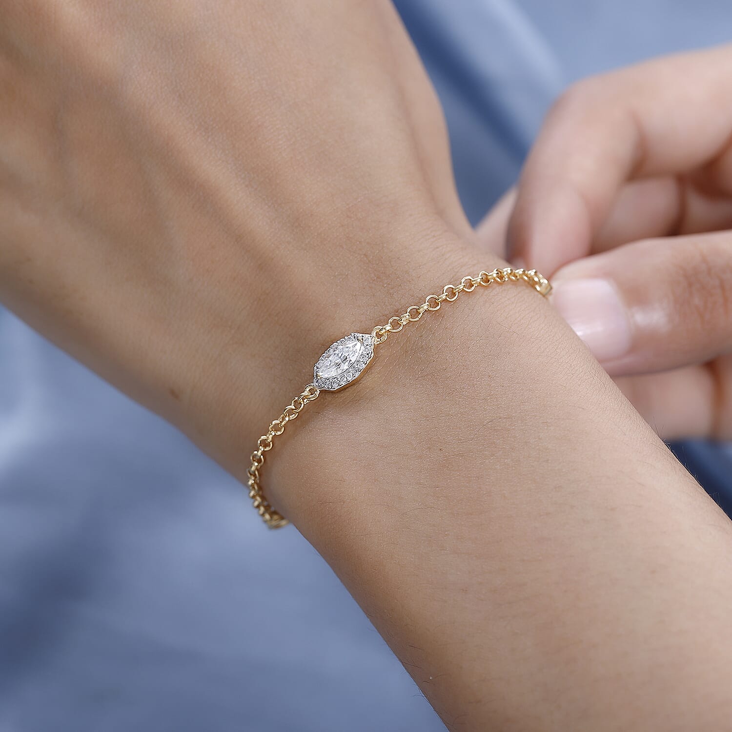 Moissanite - Product card gallery slide 3 (10144998752539)