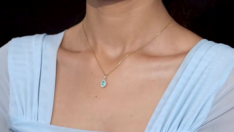 Luxoro 10K Yellow Gold Premium Boyaca Colombian Emerald and Diamond Halo Pendant 0.60 ctw