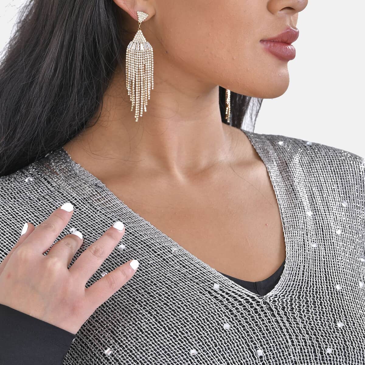 Silver Stylish Party Poncho with Fringe (19.69x51.19) image number 4