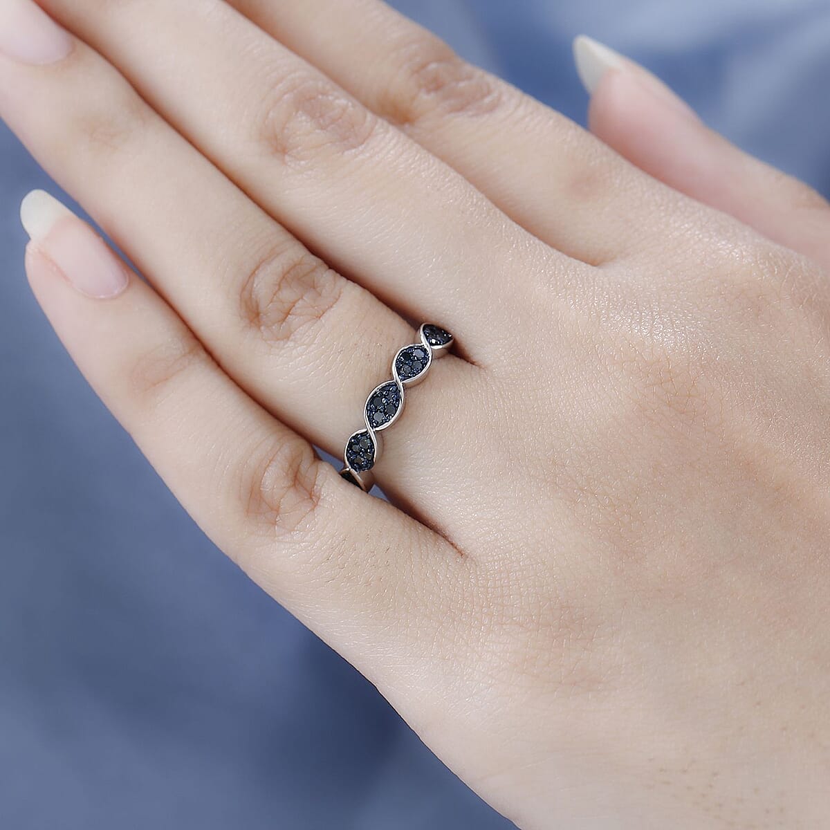 Blue Diamond Band Ring in Platinum Over Sterling Silver (Size 7.0) 0.25 ctw image number 2