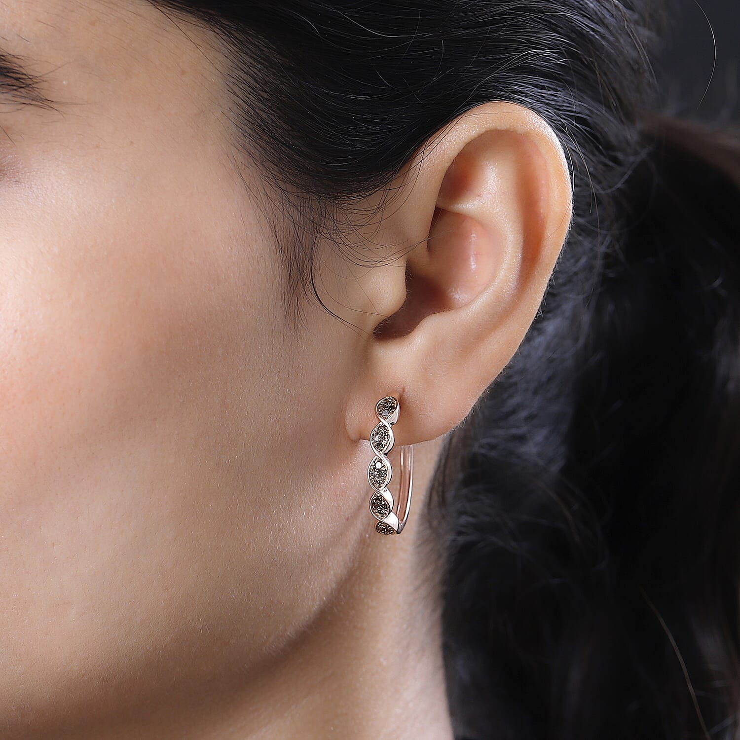 Champagne Diamond - Product card gallery slide 3 (10144542720283)