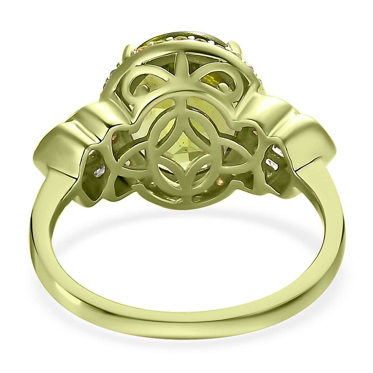 Luxoro Premium Peridot and I3 Natural Yellow and White Diamond 3.90 ctw Ring in 10K Green Gold (Size 10.0) 