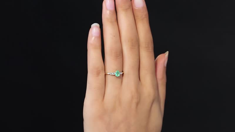Luxoro 14K Yellow Gold AAA Boyaca Colombian Emerald and G-H I2 Diamond Ring 0.50 ctw