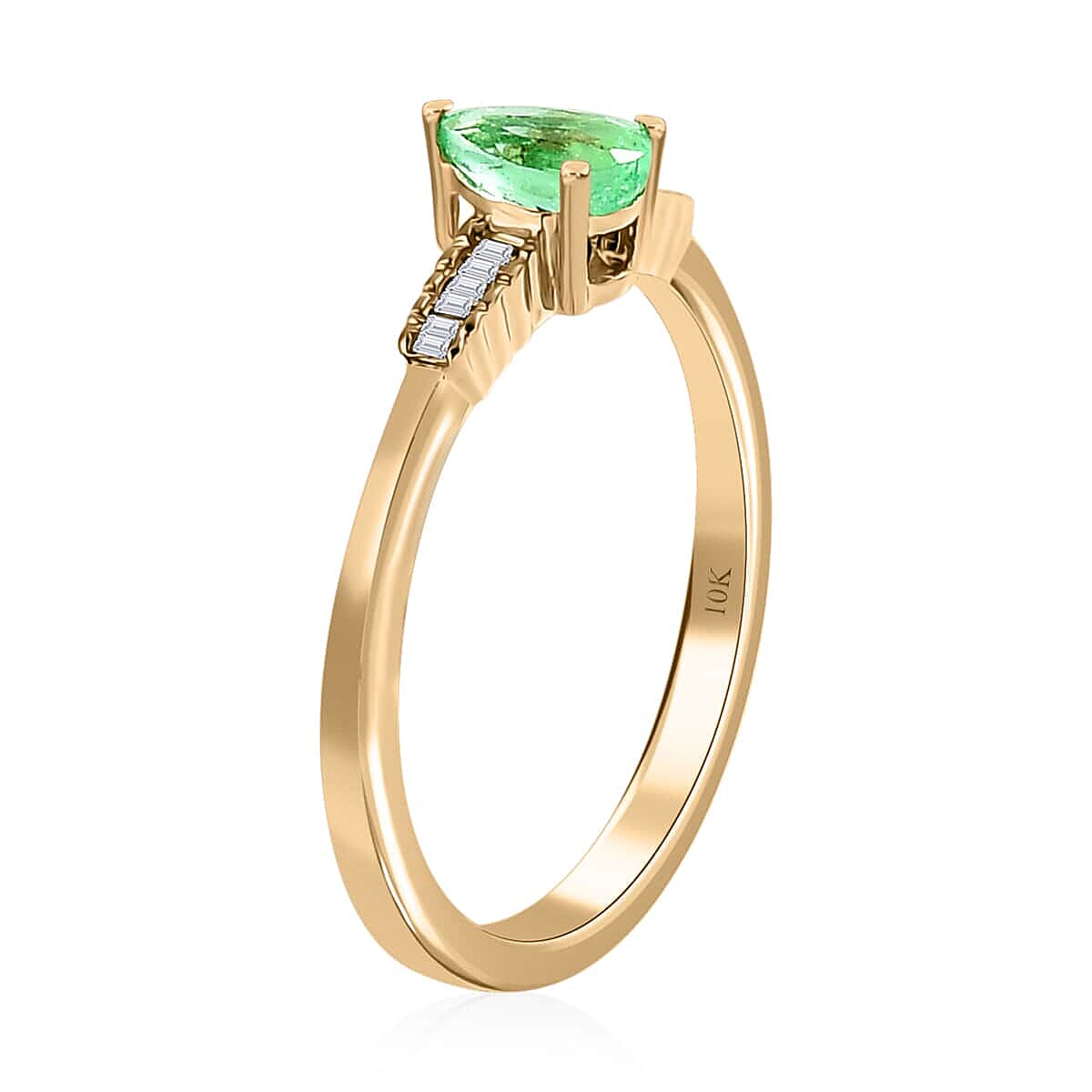 Luxoro 14K Yellow Gold AAA Boyaca Colombian Emerald and G-H I2 Diamond Ring (Size 10.0) 0.50 ctw