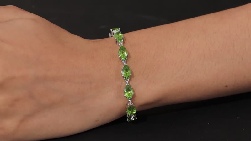 Premium Peridot and Chrome Diopside Bracelet in Rhodium Over Sterling Silver (8.00 In) 19.75 ctw