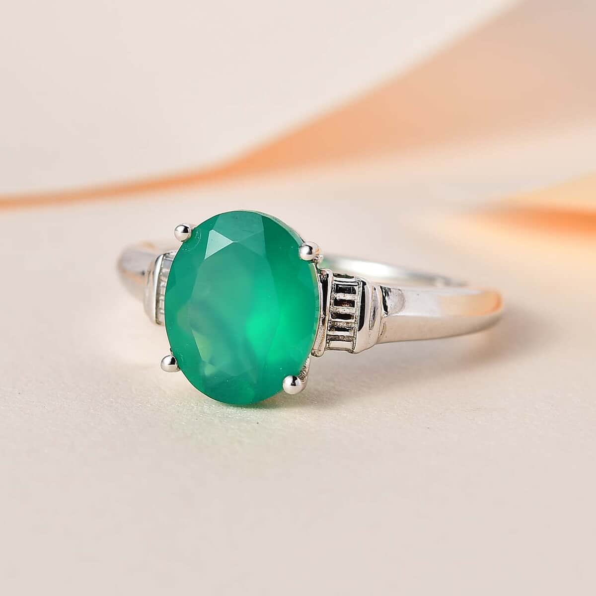 Green Onyx Solitaire Ring in Platinum Over Sterling Silver (Size 6.0) 2.25 ctw image number 1