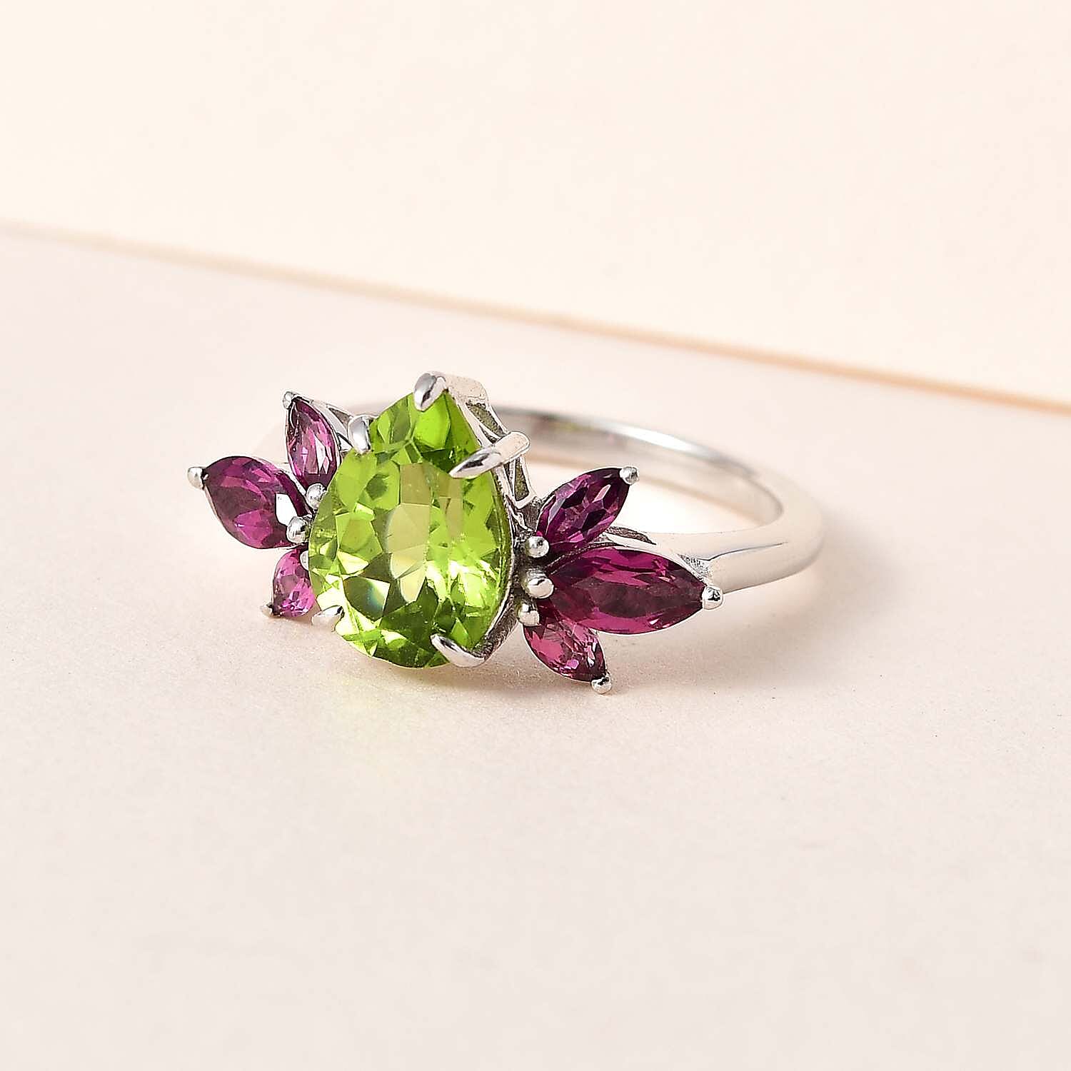 Premium Peridot and Orissa Rhodolite Garnet Ring in Rhodium Over Sterling Silver (Size 10.0) 2.90 ctw