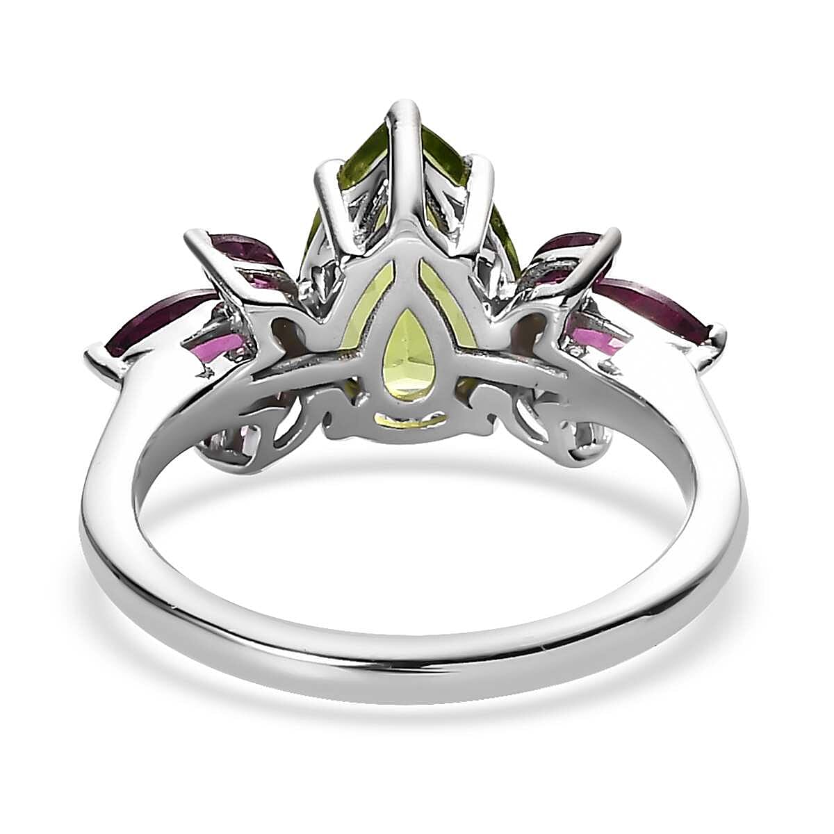 Premium Peridot and Orissa Rhodolite Garnet Ring in Rhodium Over Sterling Silver (Size 8.0) 2.90 ctw image number 4
