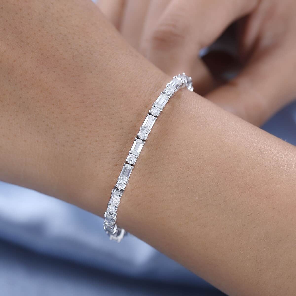 Moissanite Tennis Bracelet in Platinum Over Sterling Silver (7.25 In) 8.15 ctw image number 2