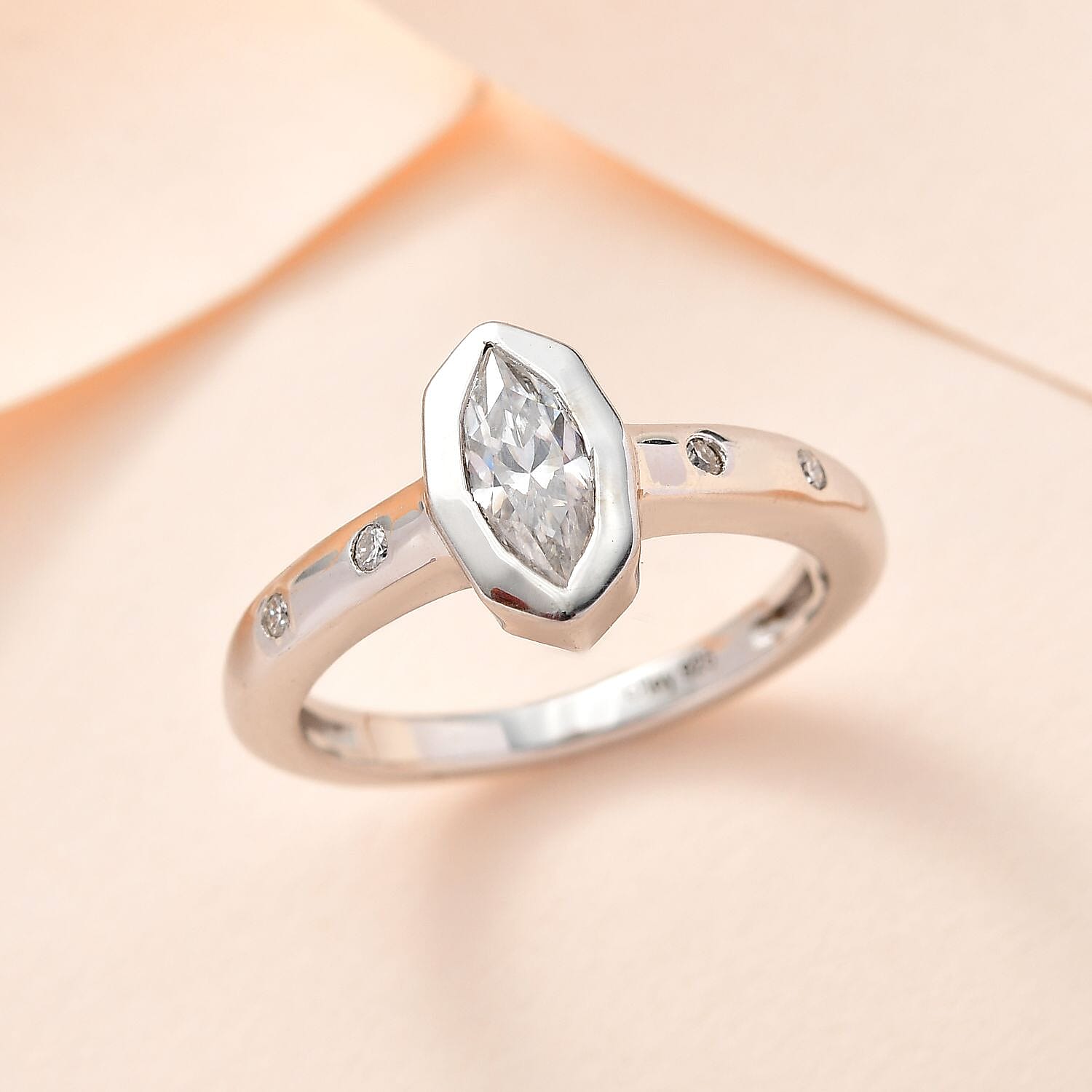 6 - Product card gallery slide 2 (10145048789275)