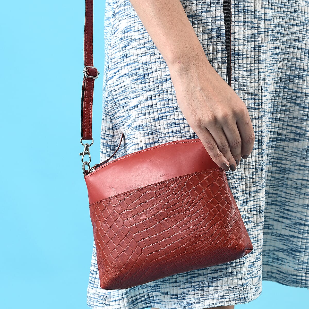 Red Croco Embossed Genuine Leather Crossbody Sling Bag image number 2