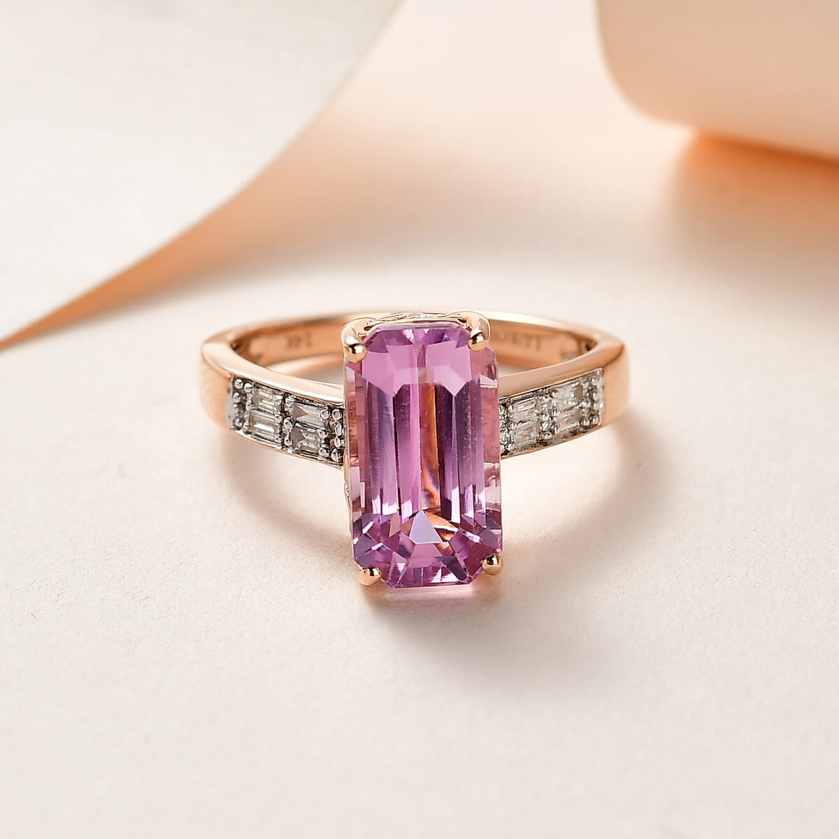 Luxoro 14K Rose Gold AAA Patroke Kunzite and G-H I2 Diamond Ring (Size 7.0) 7.35 ctw image number 1