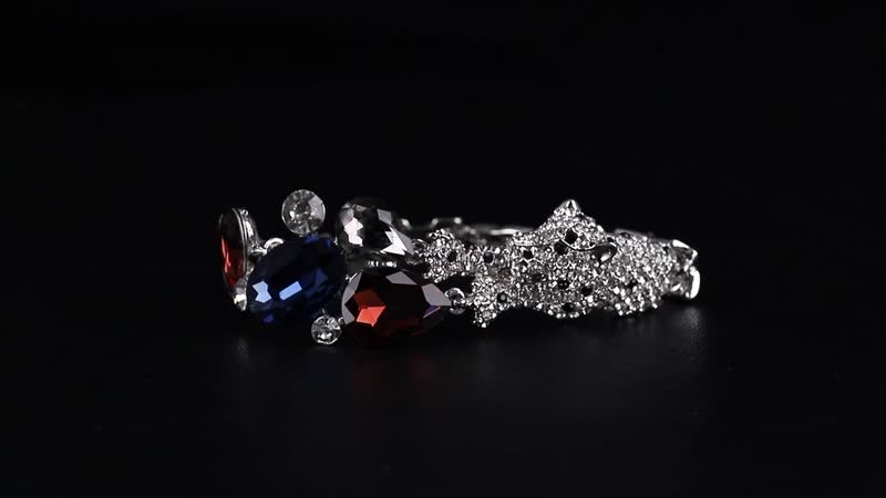 Multi Glass and Austrian Crystal Bracelet in Silvertone (7.50 In)