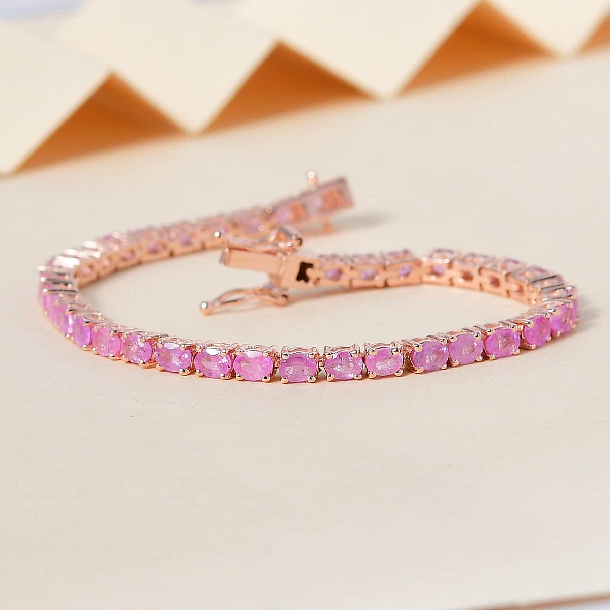 Ilakaka Hot Pink Sapphire (FF) Tennis Bracelet in Vermeil Rose Gold Over Sterling Silver (8.00 In) 10.75 ctw image number 1