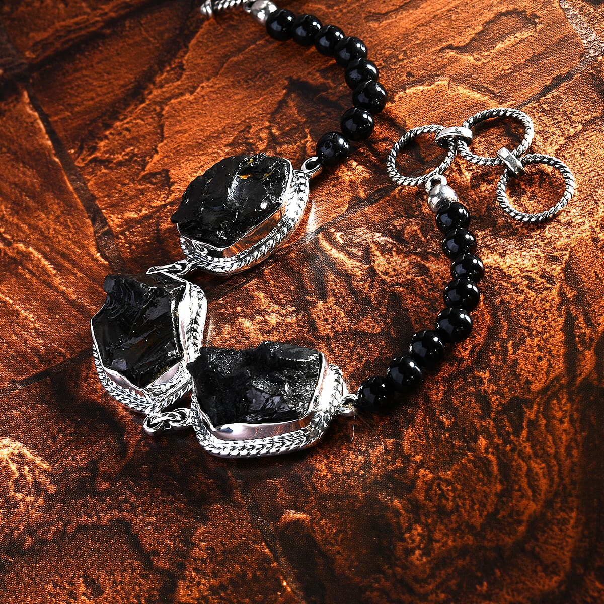 Rough Cut Elite Shungite and Thai Black Spinel Bracelet in Sterling Silver (7.25 In) 44.75 ctw image number 1