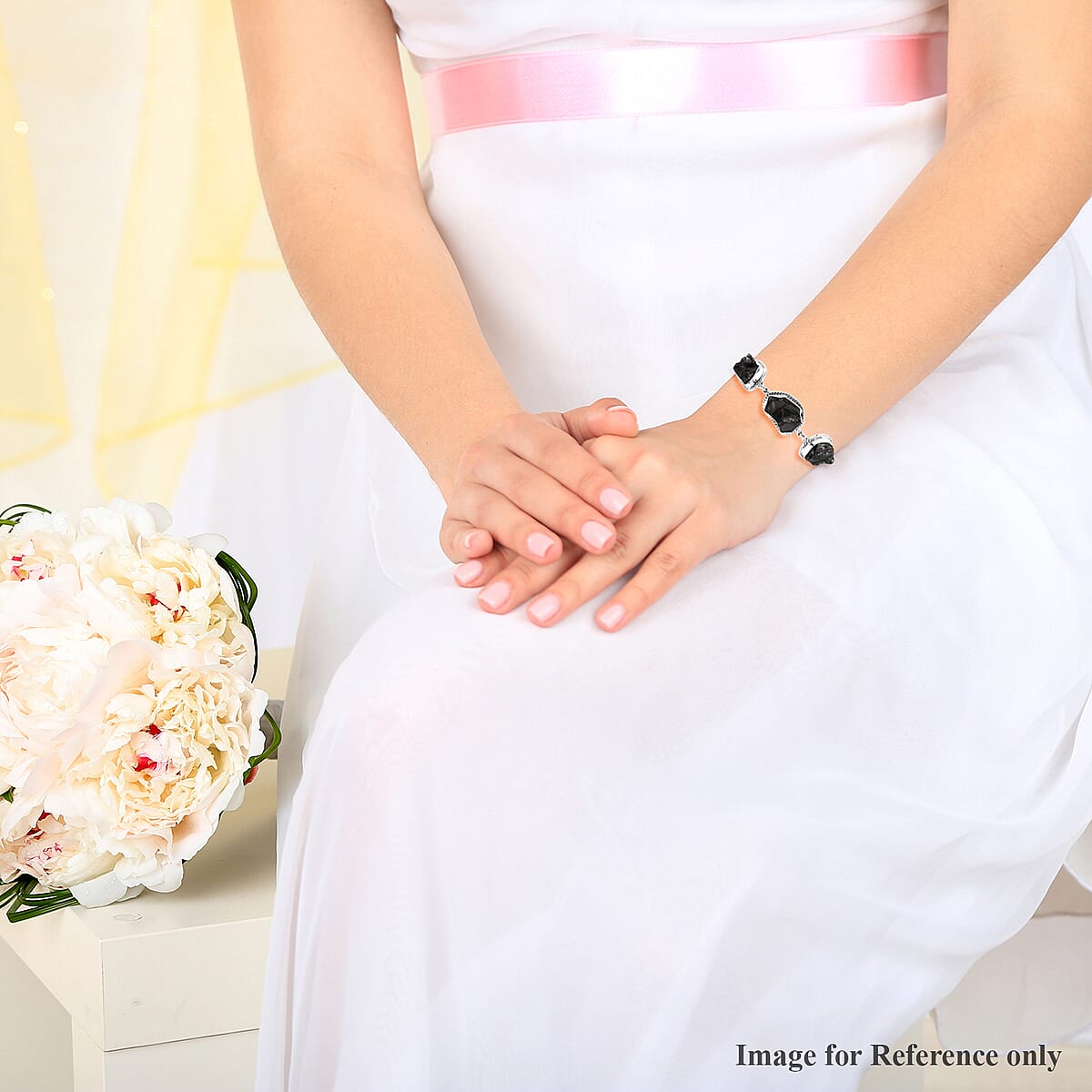 Rough Cut Elite Shungite and Thai Black Spinel Bracelet in Sterling Silver (7.25 In) 44.75 ctw image number 2