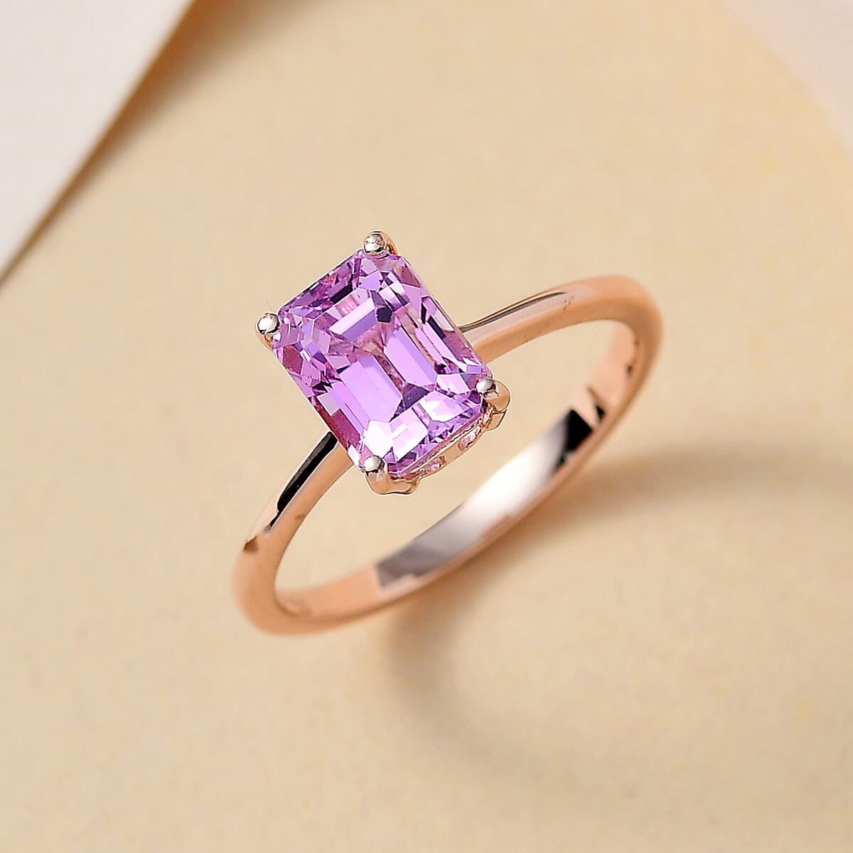 AAA Patroke Kunzite Solitaire Ring in Vermeil Rose Gold Over Sterling Silver (Size 7.0) 2.50 ctw image number 1