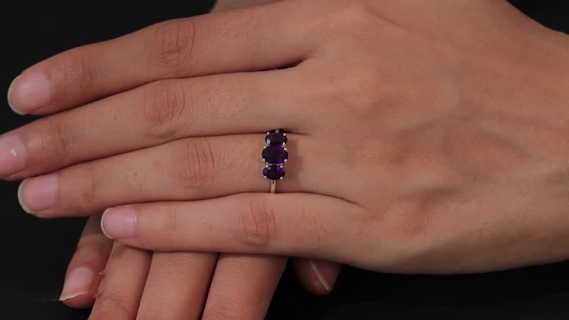 Doorbuster African Amethyst 3 Stone Ring in Sterling Silver (Size 10.0) 1.50 ctw