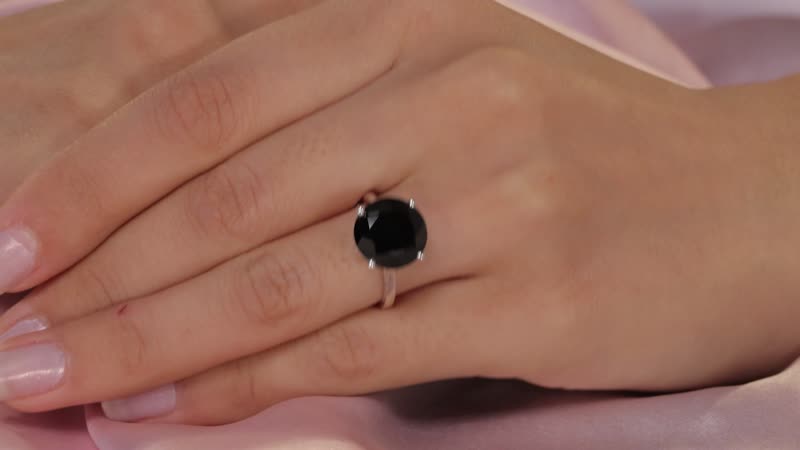 Doorbuster Thai Black Spinel Solitaire Ring in Sterling Silver (Size 10.0) 6.75 ctw