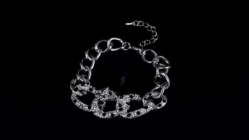 Black and White Austrian Crystal and Enameled Cuban Link Chain Bracelet in Silvertone (8.0-10In)