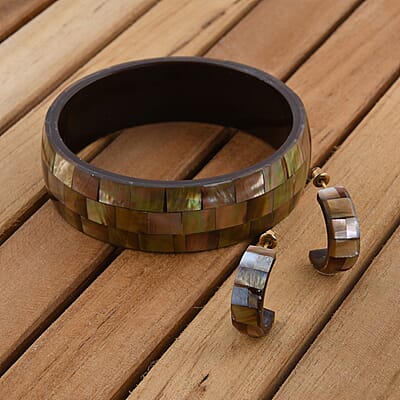 Handcrafted Mabe shell Inlay With Dark Brown Inner Resin Bangle Bracelet (7.50 in) and Earrings in Dualtone