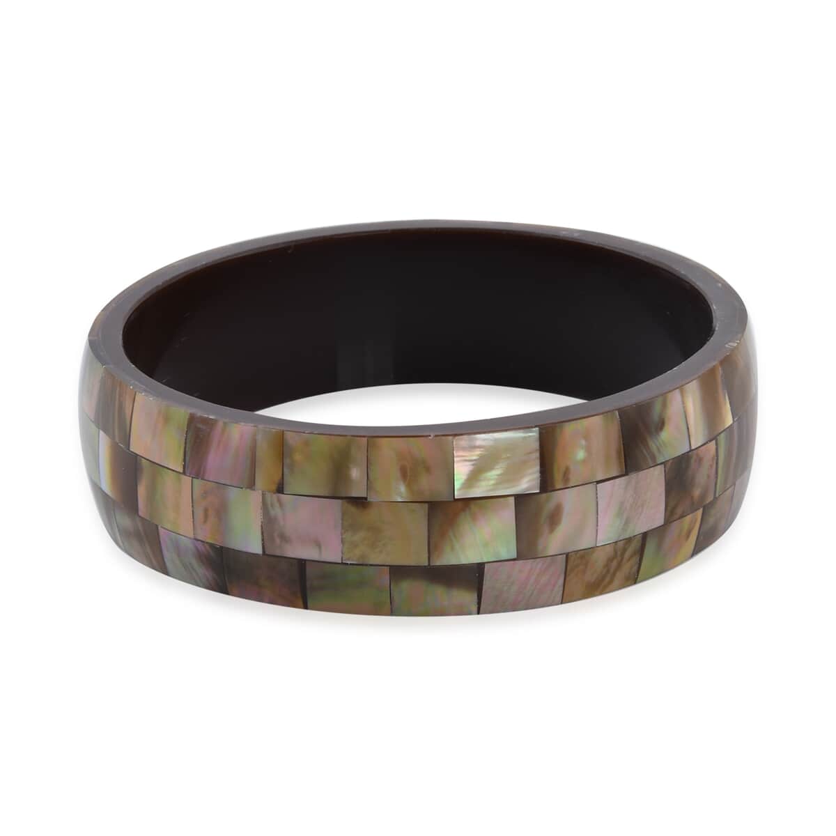 Handcrafted Mabe shell Inlay With Dark Brown Inner Resin Bangle Bracelet (7.50 in) and Earrings in Dualtone image number 3