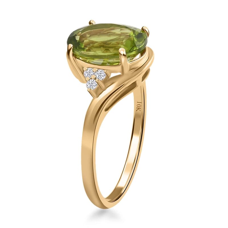 Certified & Appraised Luxoro 10K Yellow Gold AAA Peridot and I1 Diamond Ring (Size 10.0) 4.10 ctw