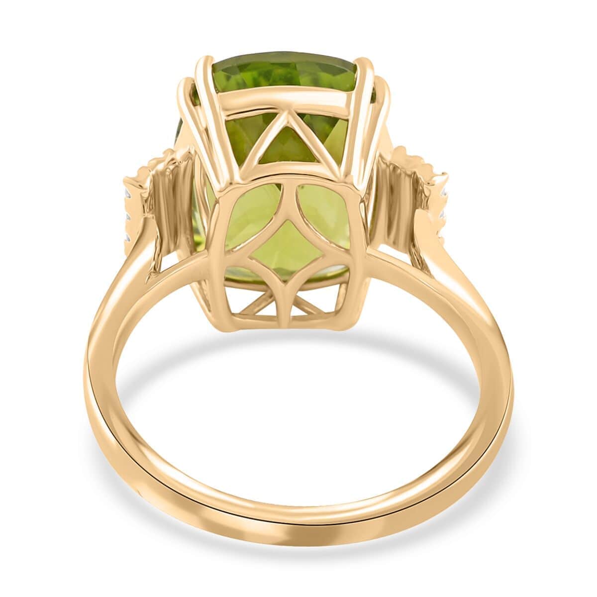 Certified and Appraised Luxoro 10K Yellow Gold AAA Peridot and I1 Diamond Ring 7.00 ctw image number 4