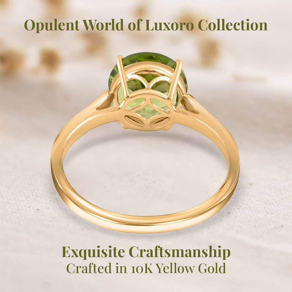 Certified and Appraised Luxoro AAA Peridot and I1 Diamond 4.20 ctw Ring in 10K Yellow Gold (Size 6.0) image number 3