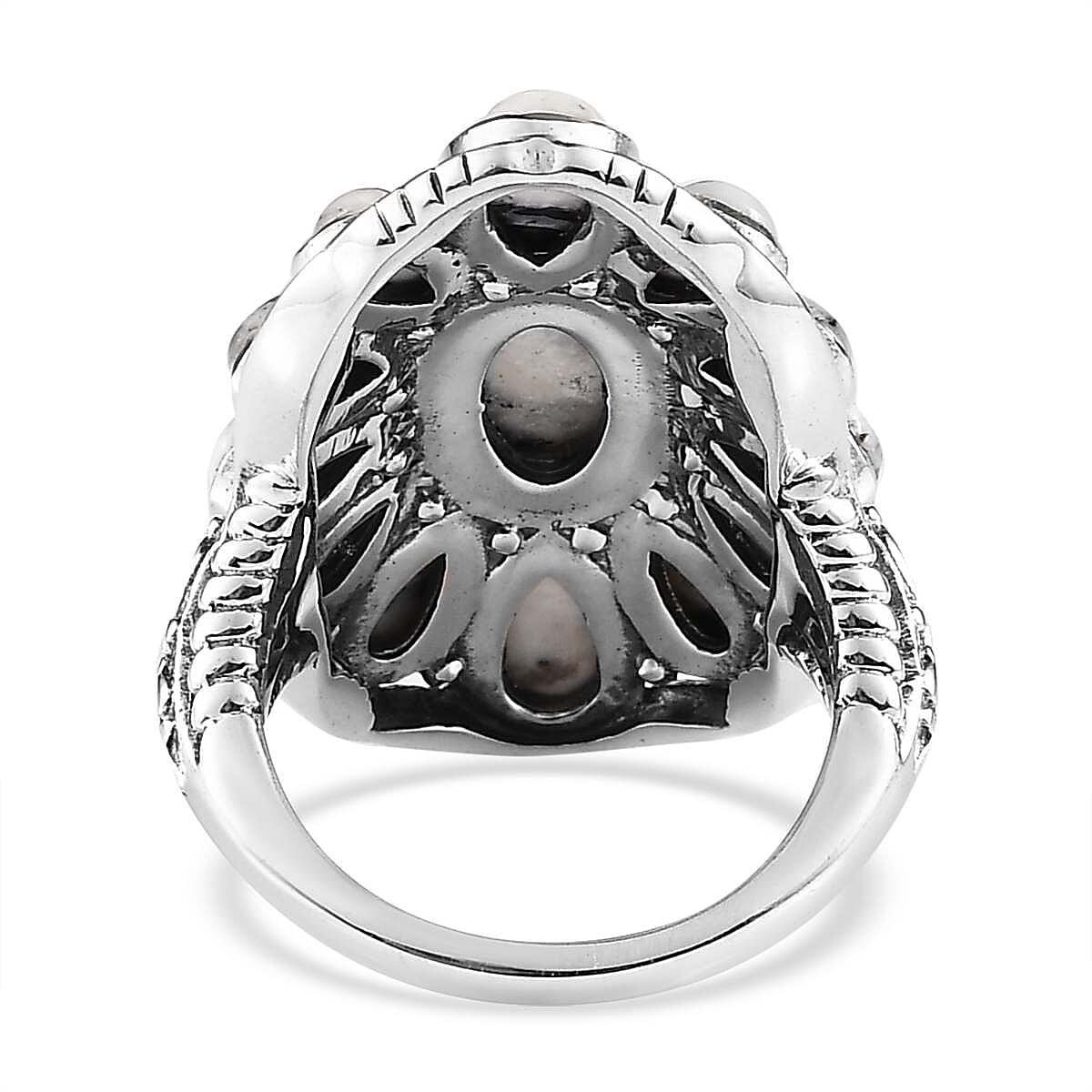 D'Joy Artisan Crafted White Buffalo 5.50 ctw Ring in Sterling Silver (Size 10.0)