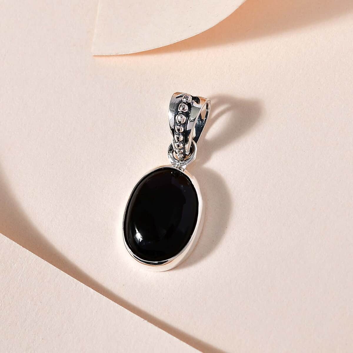 Mexican Velvet Obsidian 5.50 ctw Solitaire Pendant in Sterling Silver  image number 2