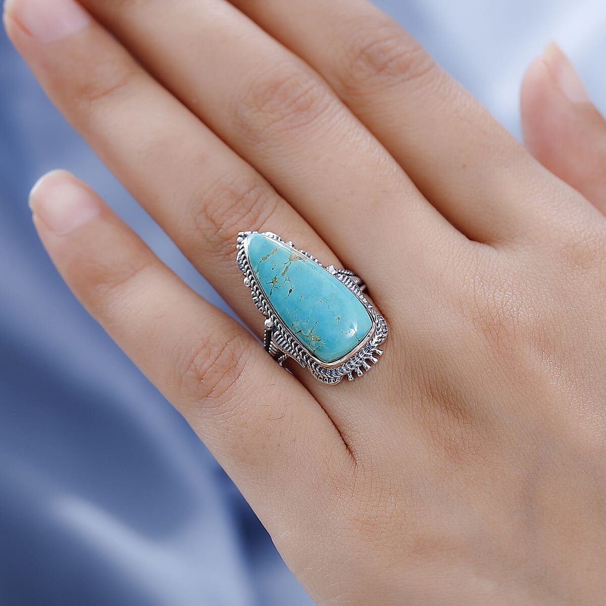 Artisan Crafted Royston Turquoise Solitaire Ring in Sterling Silver (Size 8.0) 9.25 ctw image number 2