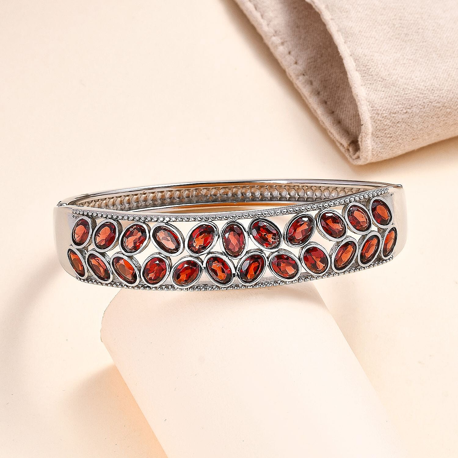 Mozambique Garnet 10.35 ctw Bangle Bracelet in Stainless Steel (10.35 In)