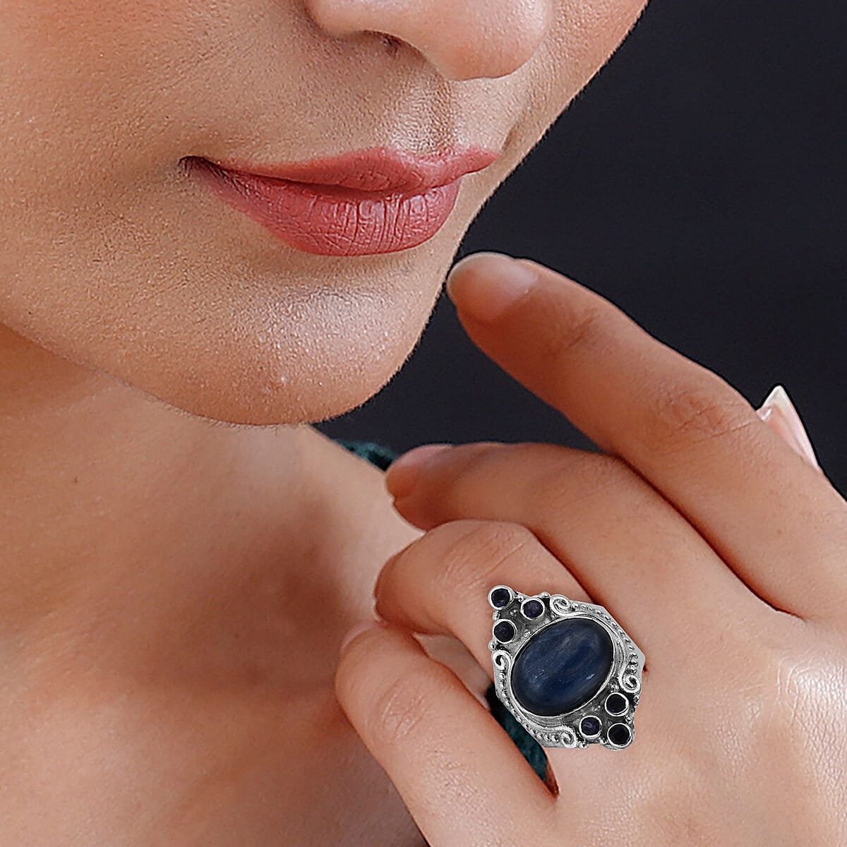Sajen Silver Himalayan Kyanite and Catalina Iolite Ring in Sterling Silver (Size 8.0) 12.65 ctw image number 2
