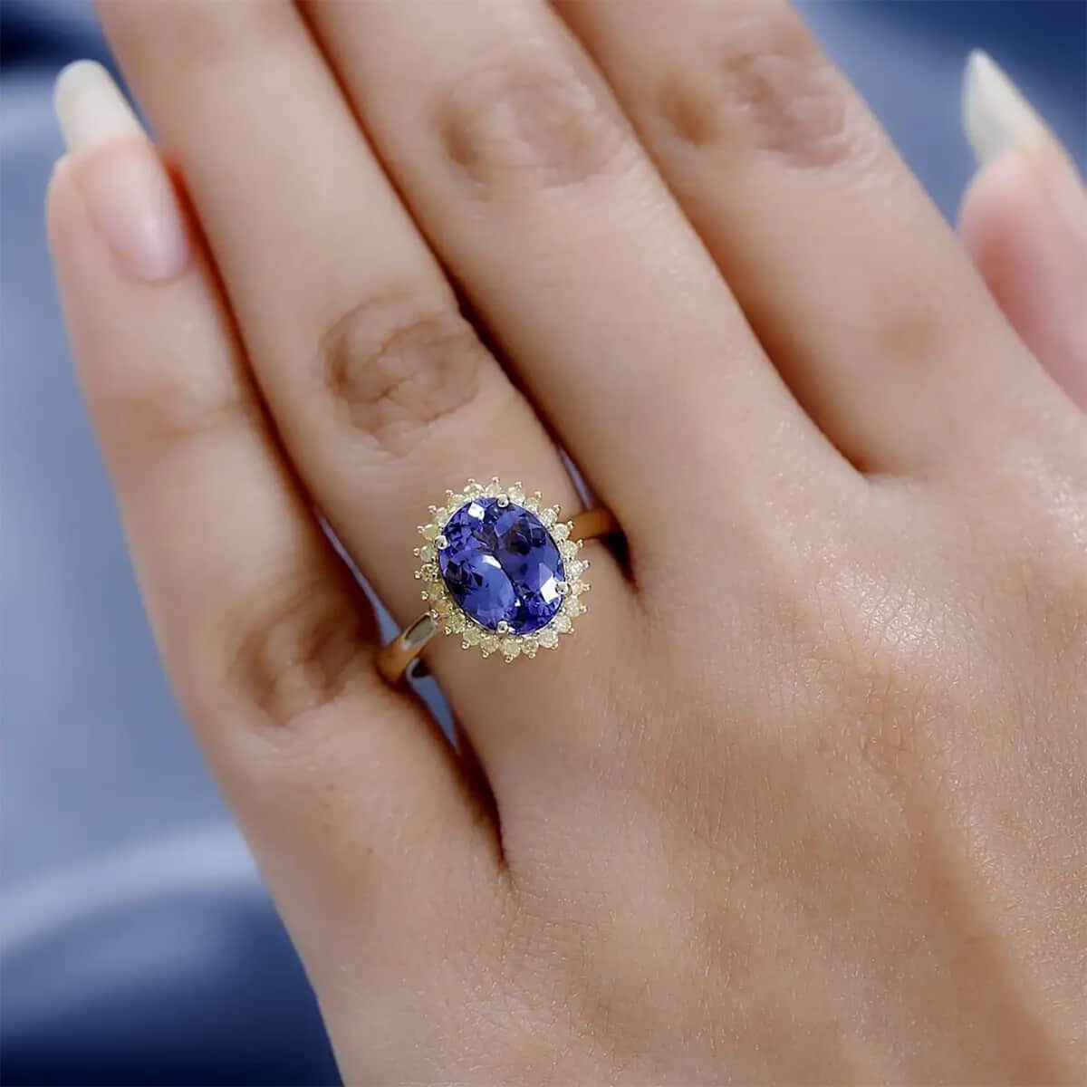 Luxoro 10K Yellow Gold Premium Tanzanite and I3 Natural Yellow Diamond Sunburst Ring (Size 10.0) 3.00 ctw image number 7