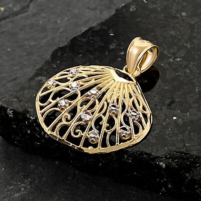 Made In America 10K Yellow and White Gold Sea Shell Pendant 1 Grams