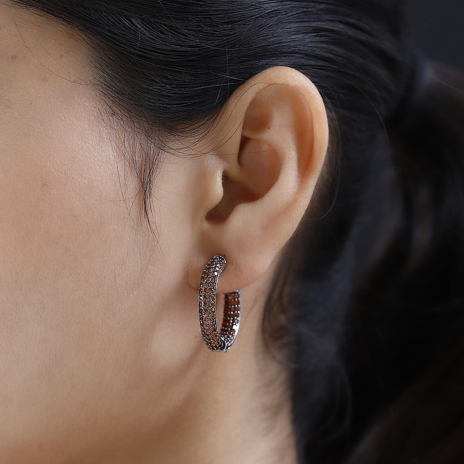 Mozambique Garnet - Product card gallery slide 3 (10145082442011)