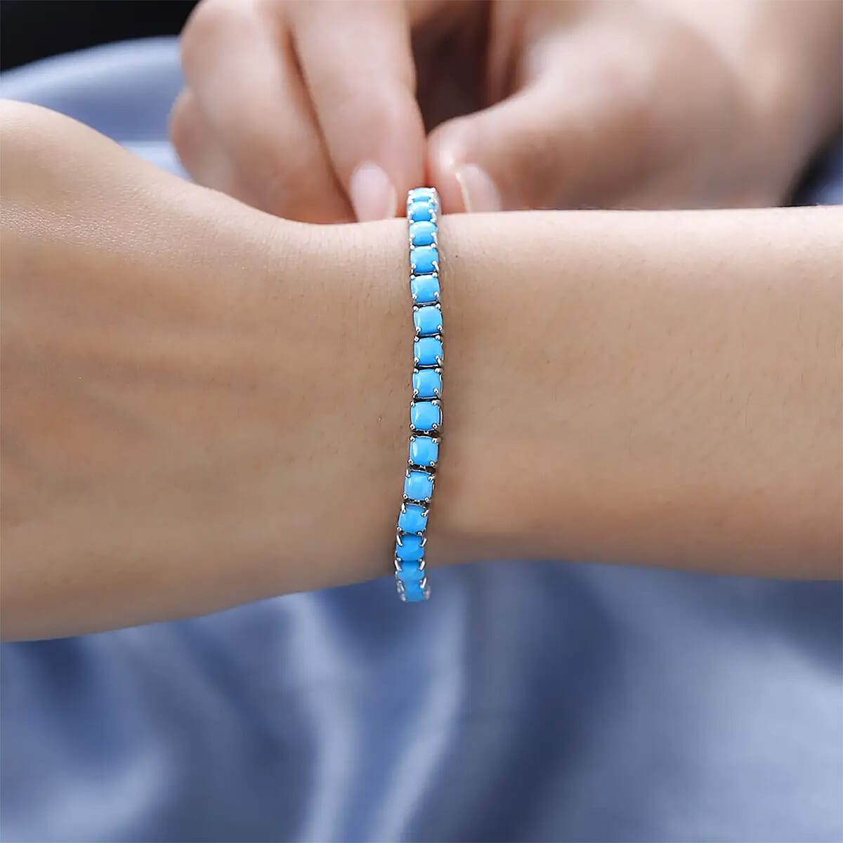 Premium Sleeping Beauty Turquoise Tennis Bracelet in Platinum Over Sterling Silver (8.00 In) 14.10 ctw image number 7