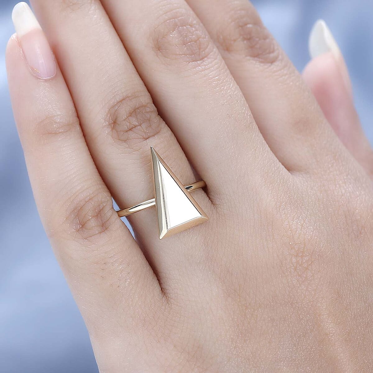 Luxoro 10K Yellow Gold Triangle Shaped Ring (Size 6.0) 2.15 Grams image number 2