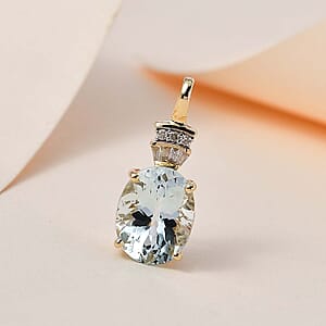 Luxoro 10K Yellow Gold Premium Mangoro Aquamarine and Diamond Pendant without Chain 3.10 ctw