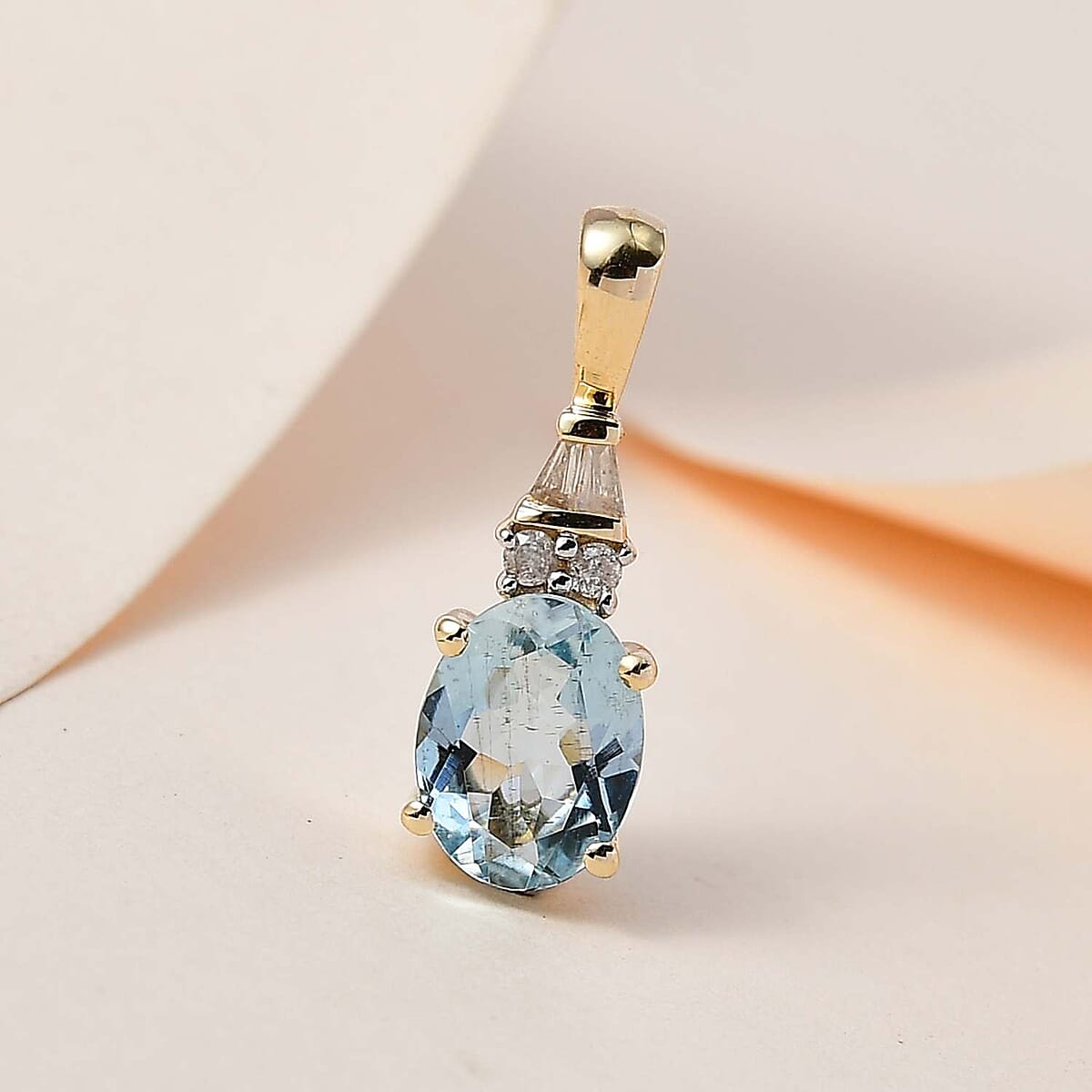 Luxoro 10K Yellow Gold Premium Santa Maria Aquamarine and G-H I3 Diamond Pendant 1.15 ctw image number 1