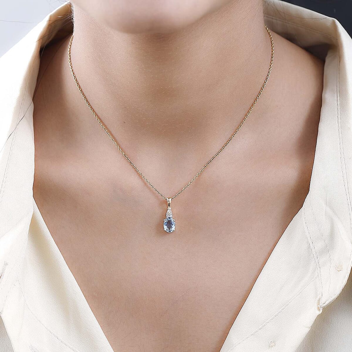 Luxoro 10K Yellow Gold Premium Santa Maria Aquamarine and G-H I3 Diamond Pendant 1.15 ctw image number 2